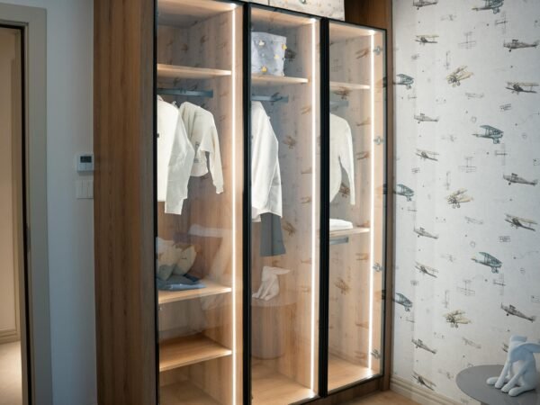 Small Wardrobe Removal Service in London